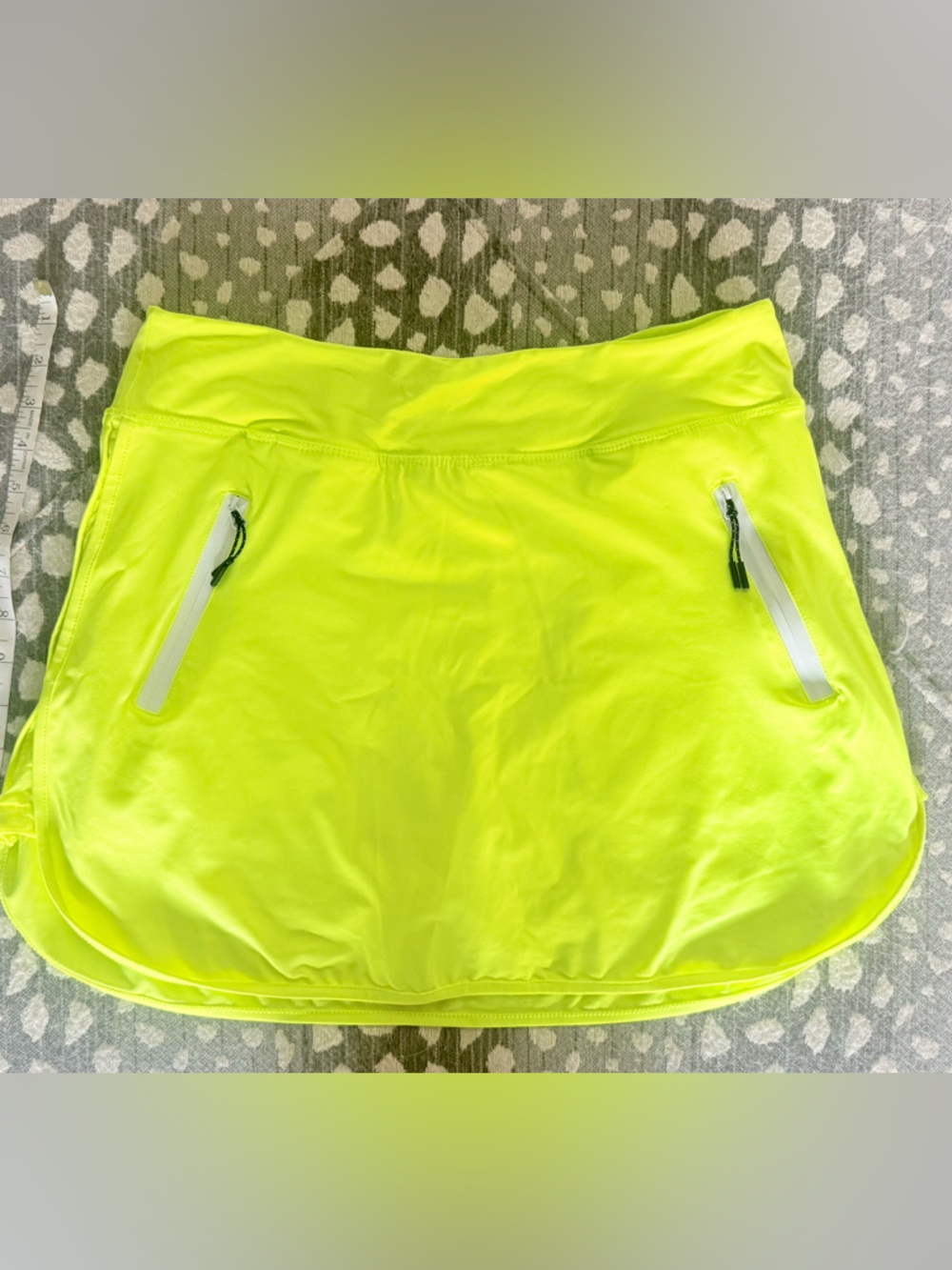 W72- Neon Yellow Women's Athletic Skort with Zip Pockets